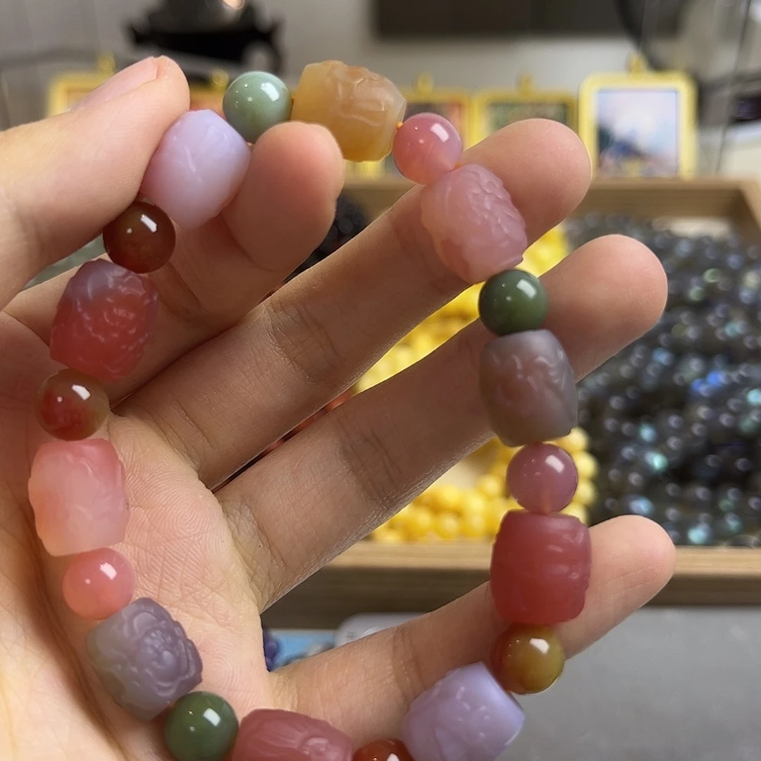 玛瑙/玉髓未镶嵌手链矿坑