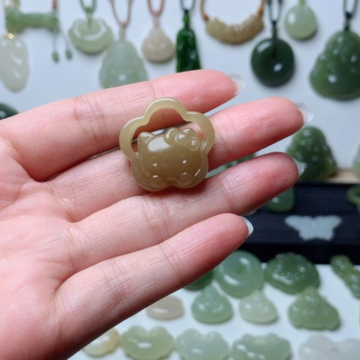 和田玉未镶嵌吊坠幸***奏