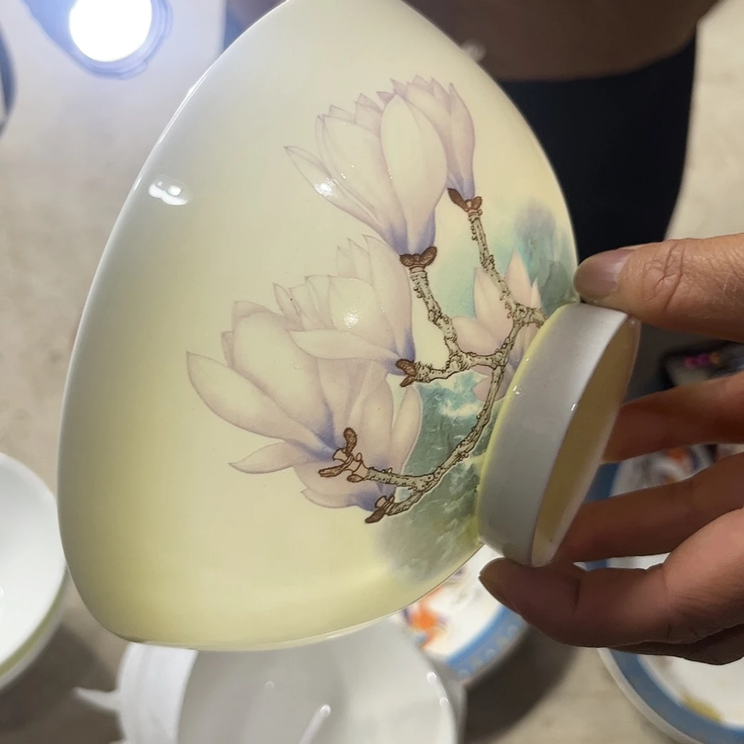 瓷片玉兰面碗四个哇塞