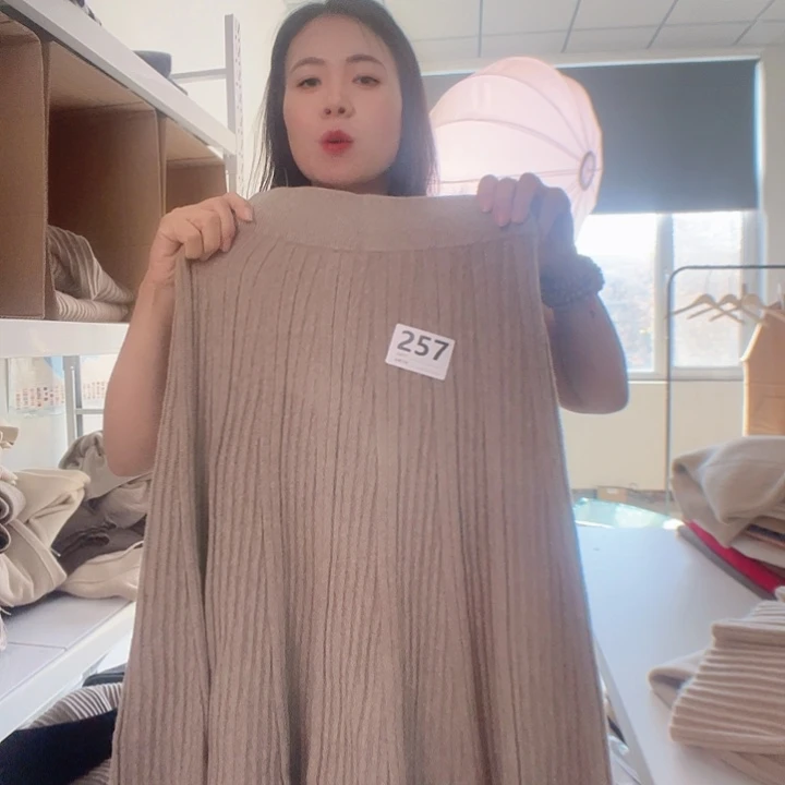 257纯山羊绒裙子假一赔三