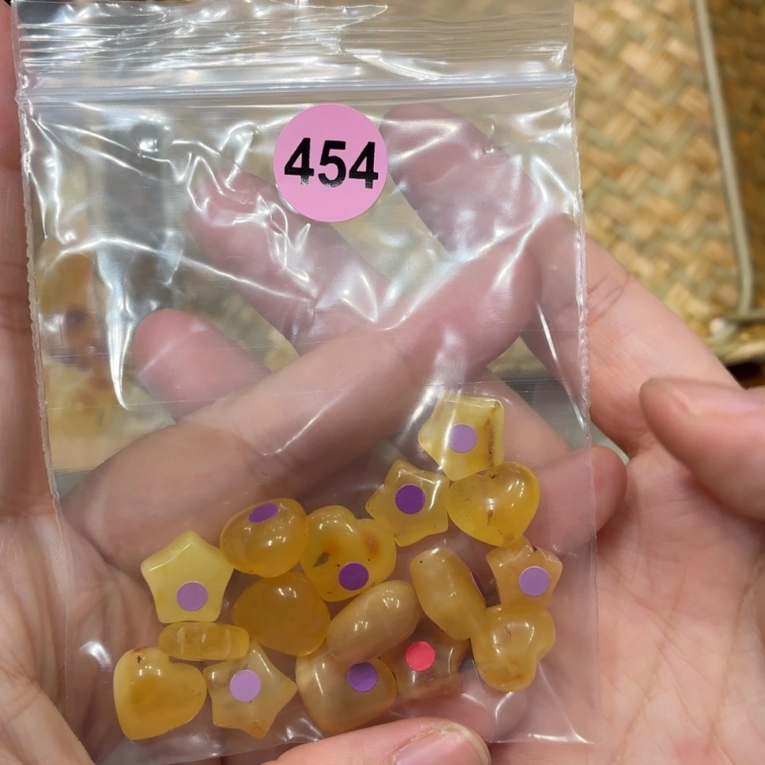 琥珀未镶嵌珠宝奇石