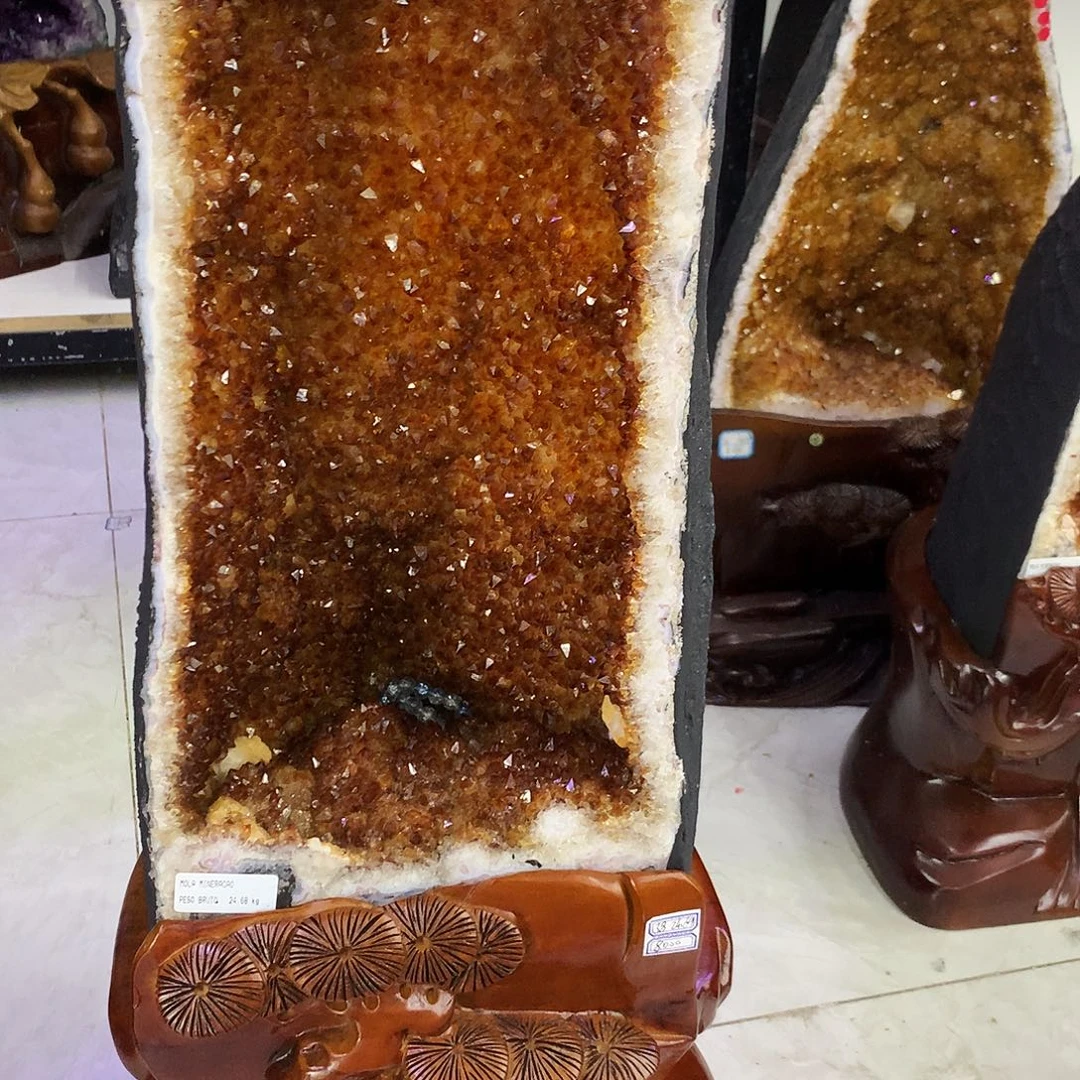 盛***辉未镶嵌水晶大型摆件（非配饰）