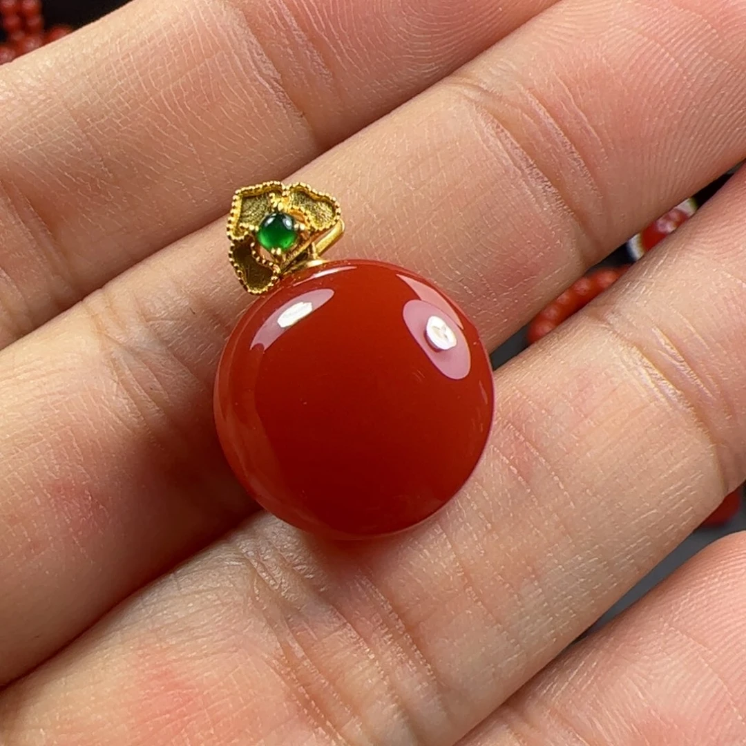 南红玛瑙吊坠18K金镶嵌