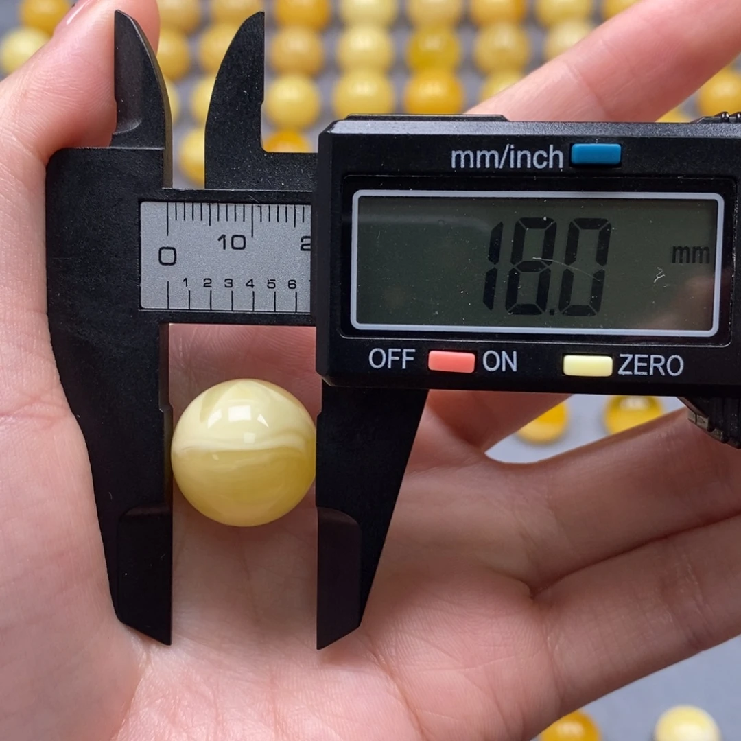 琥珀未镶嵌裸石纯天然