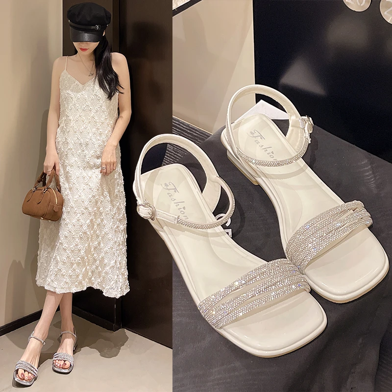 法式网红高跟鞋女2025年夏季新款粗跟气质水钻一字带时尚中跟凉鞋