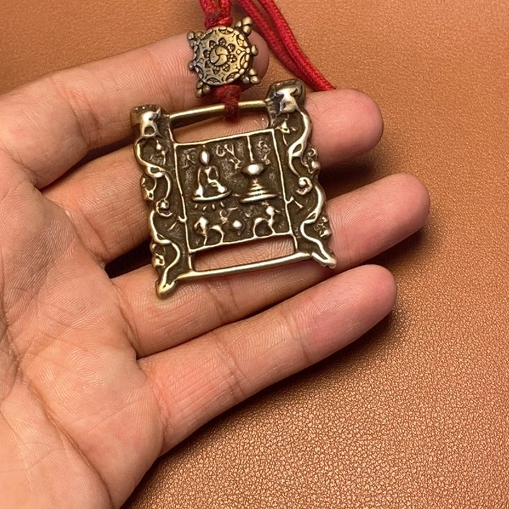 泥塑用****莫藏传牌子……