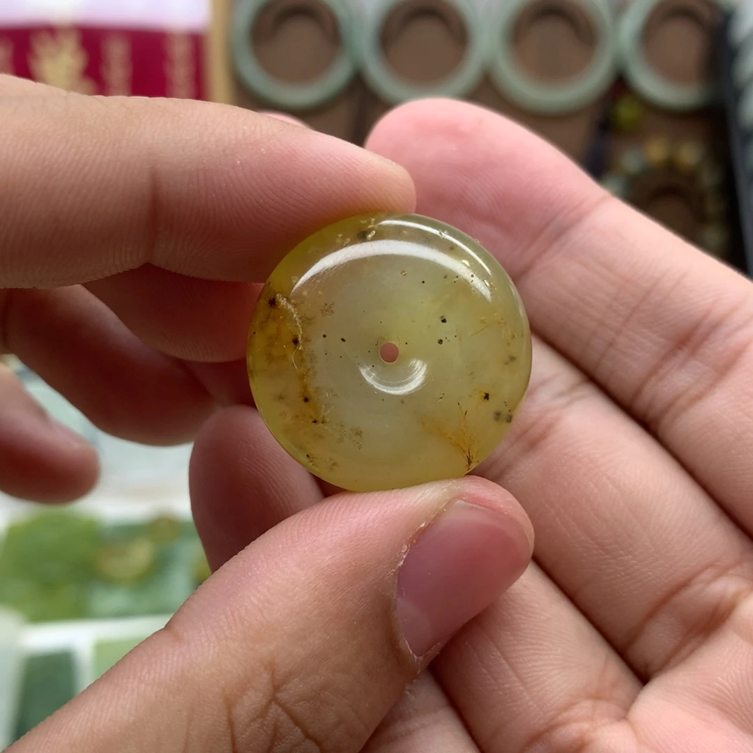 岫玉未镶嵌吊坠(不含链)