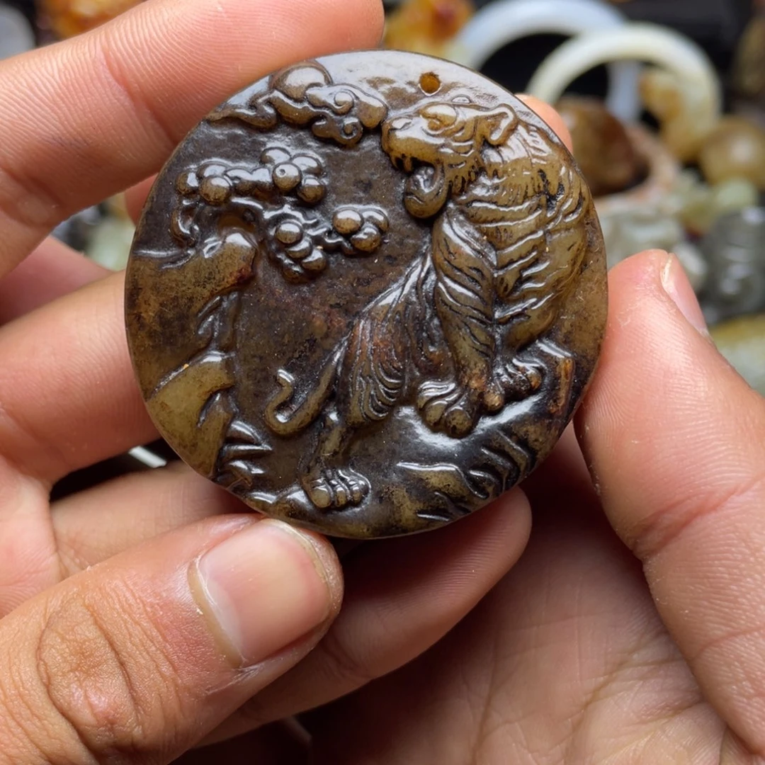 和田玉（糖玉）挂件未镶嵌