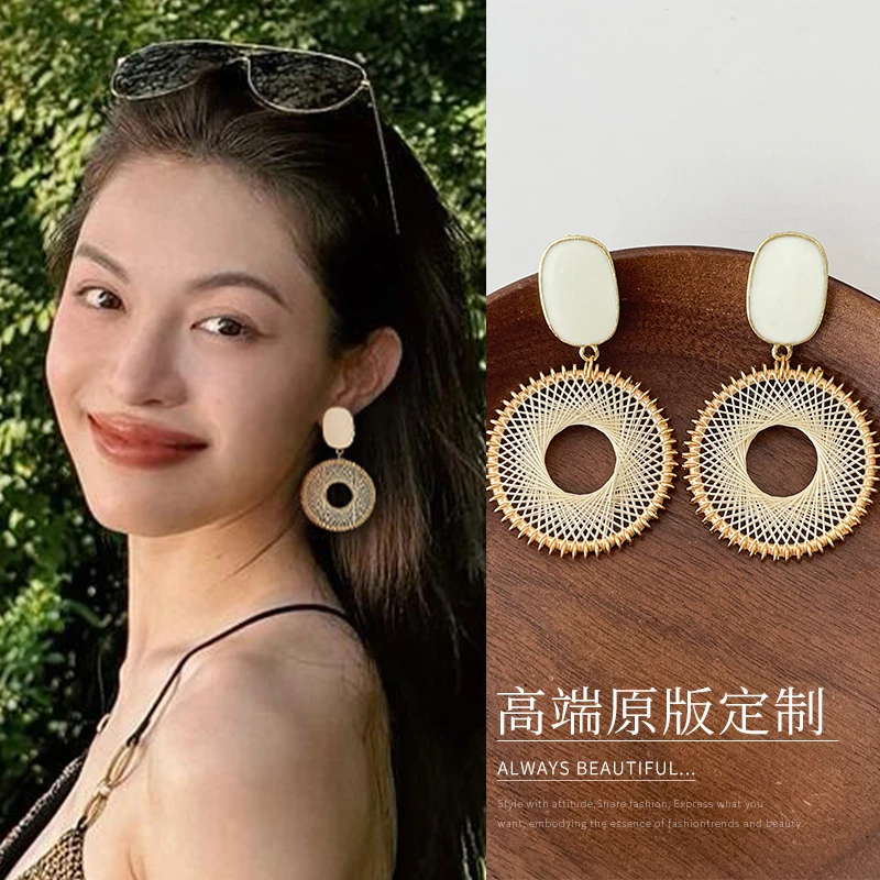 合金耳饰 钟楚曦同款米白色编织耳环高级感度假风波西米亚耳饰女