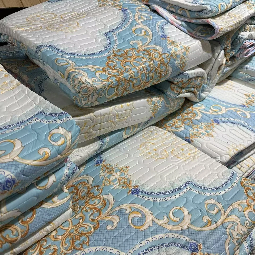 淡蓝宫廷压花乳胶三件套，床垫180*200.枕套50*70  3.4kg