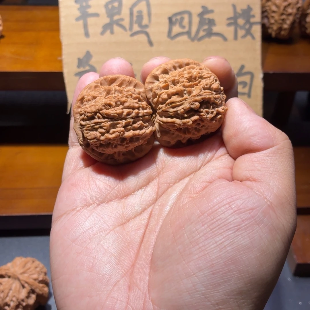 吊坠文玩核桃39血麒麟原生态