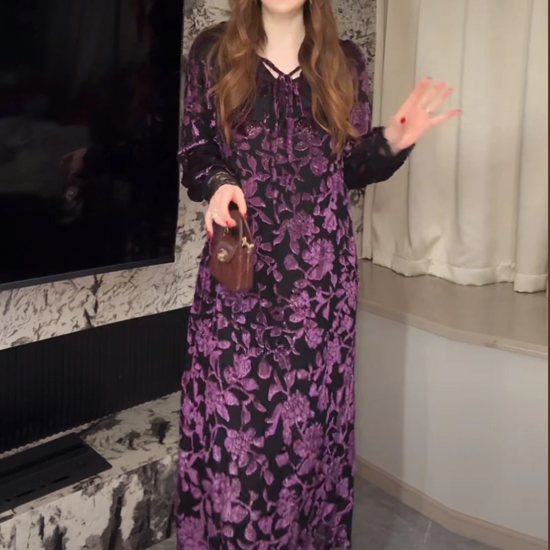 【奢也】原创烧花工艺紫色浮雕中长款连衣裙