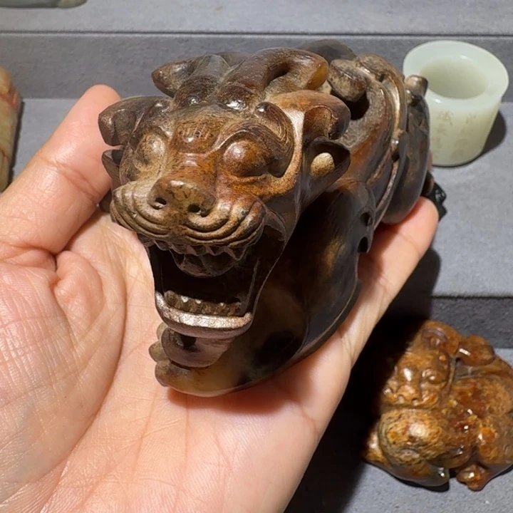 正***觉和田玉未镶嵌挂件