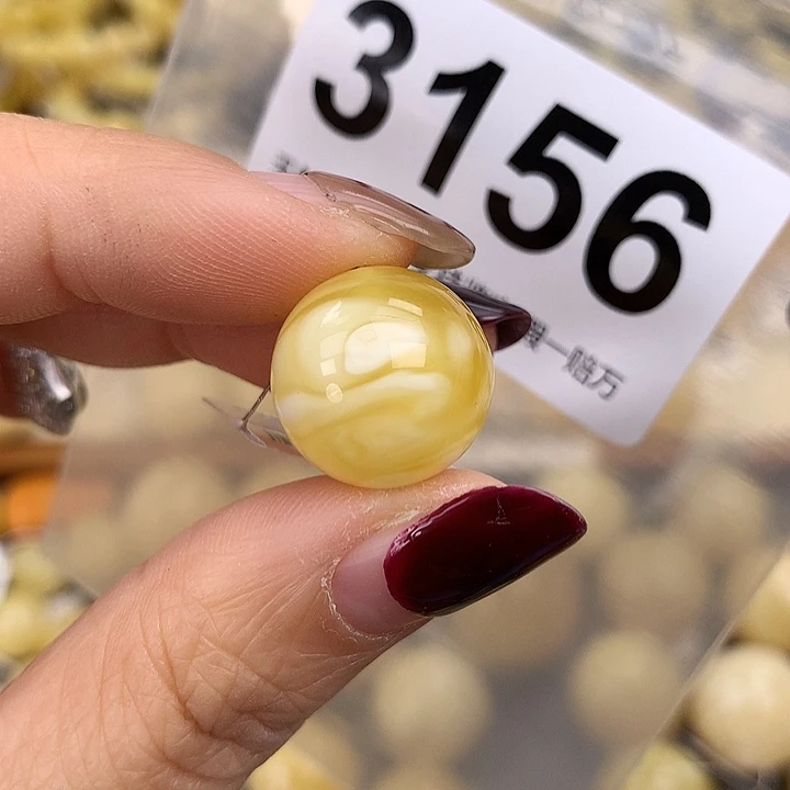 蜜蜡未镶嵌珠宝奇石16