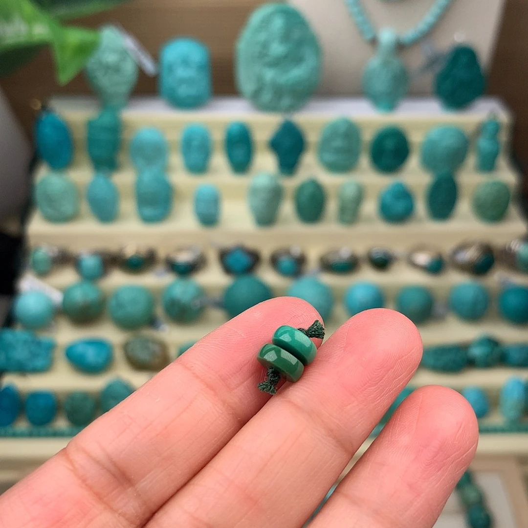 绿松石未镶嵌珠宝奇石7