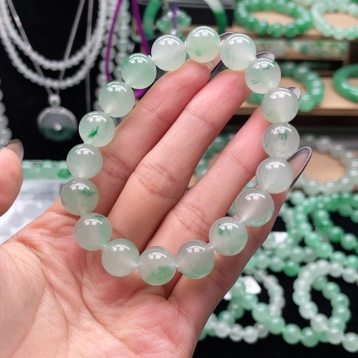 石英质玉（非洲翠）手链未镶嵌