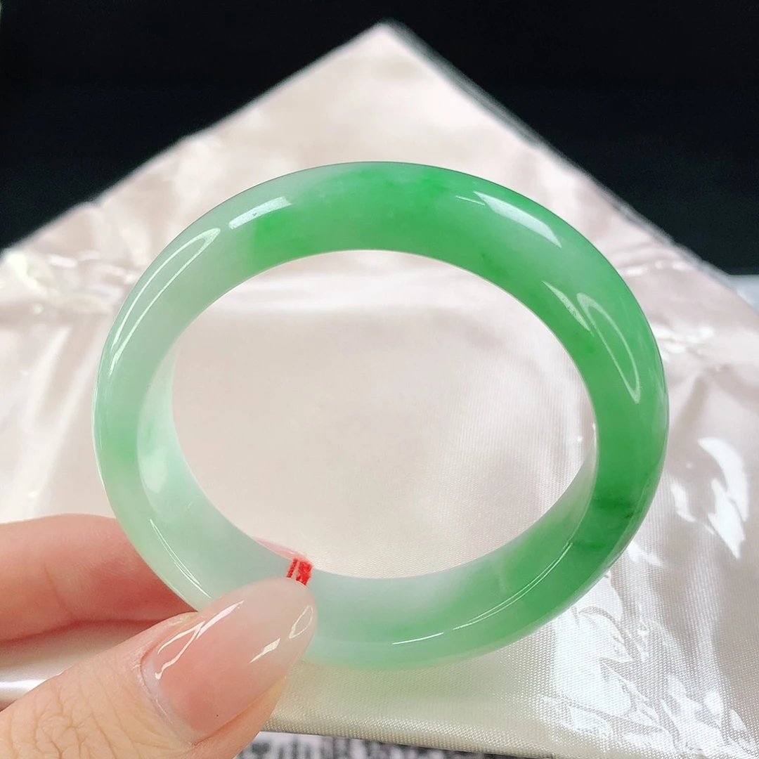 翡翠手镯未镶嵌216翡翠