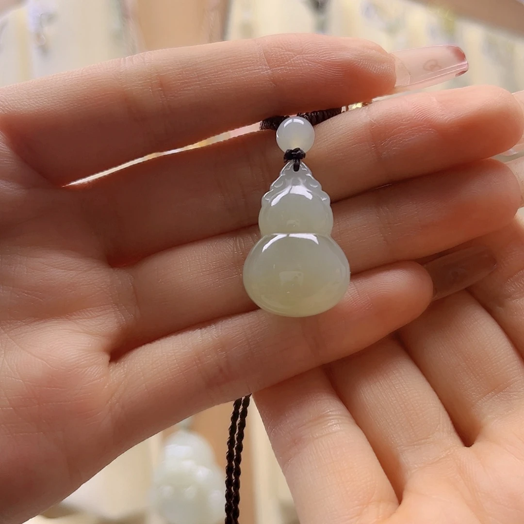 微***.和田玉未镶嵌吊坠(赠链)