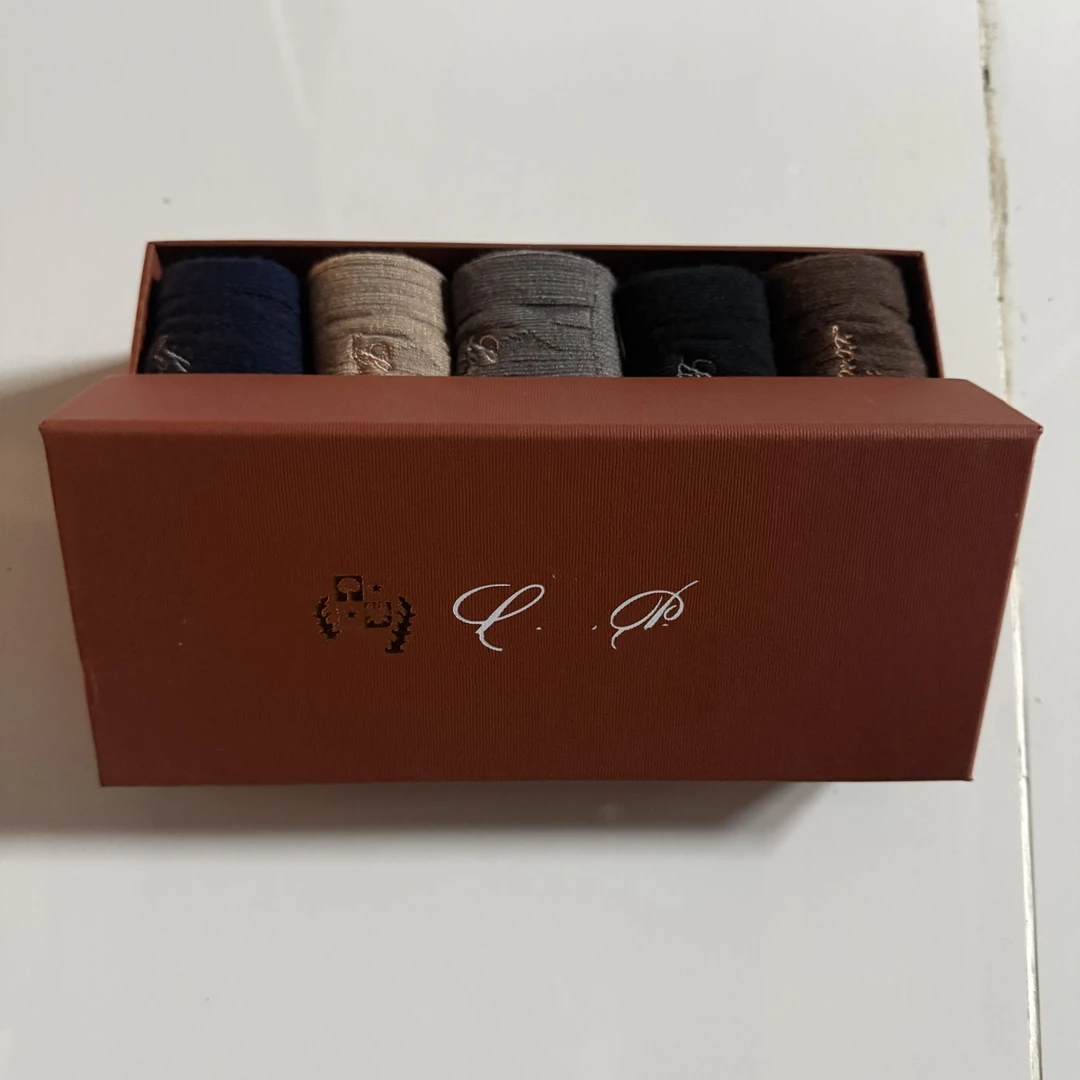 【欧货-高定女装】琴宝精选  男士纯色长袜 J003