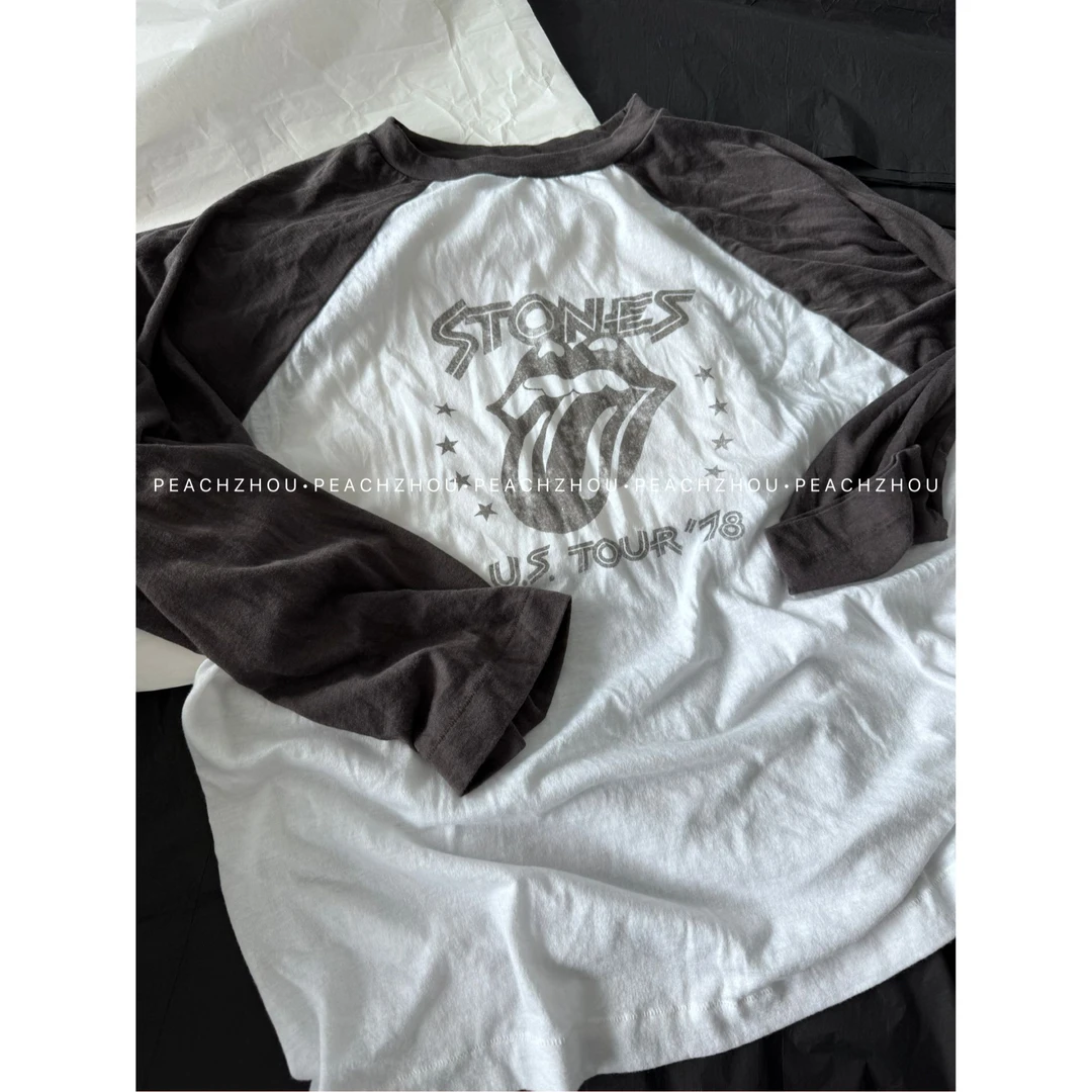 『PEACHZHOU』大舌头印花插肩撞色宽松圆领长袖休闲百搭趣味松弛T恤