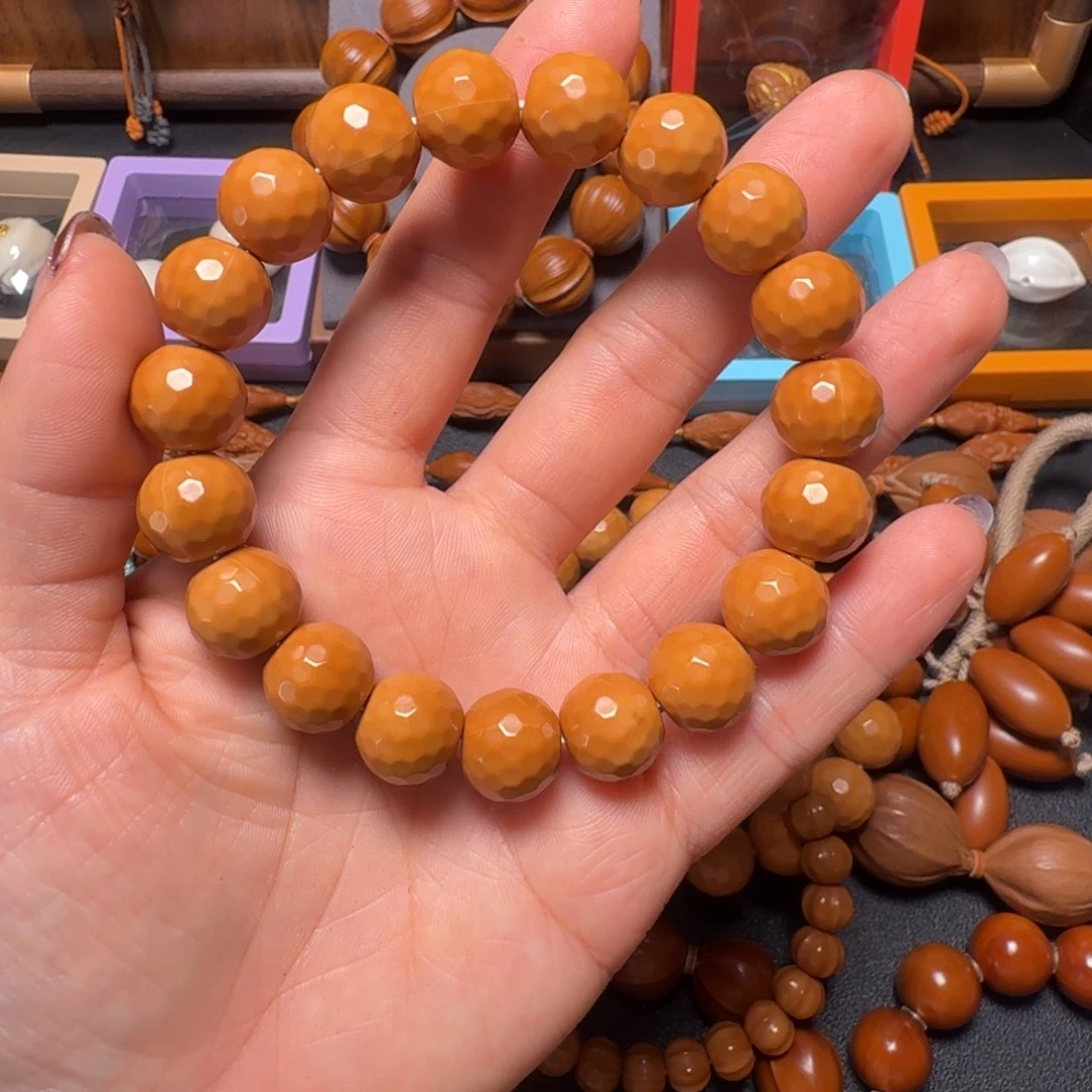 I***3橄榄核手串/手链1.3钻石面猴头手串