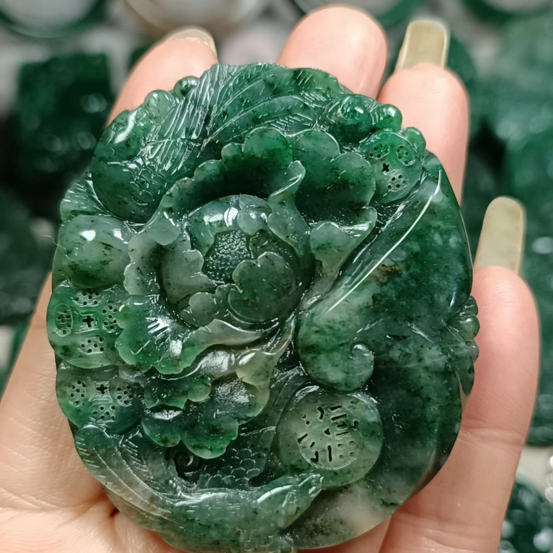 独山玉未镶嵌花开富贵