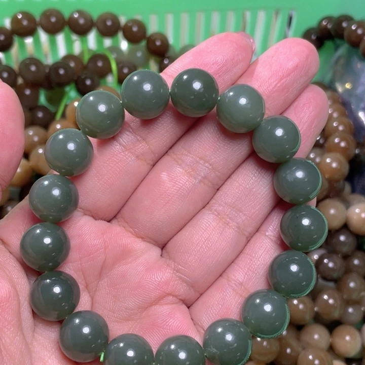 未镶嵌和田玉（糖玉）珠宝半成品