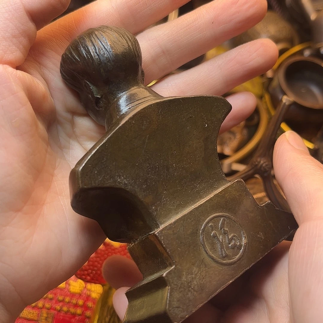 精美铜器工艺品等