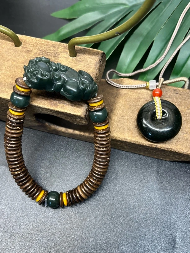 大师推荐精品和田玉平安扣吊坠 转转珠手串