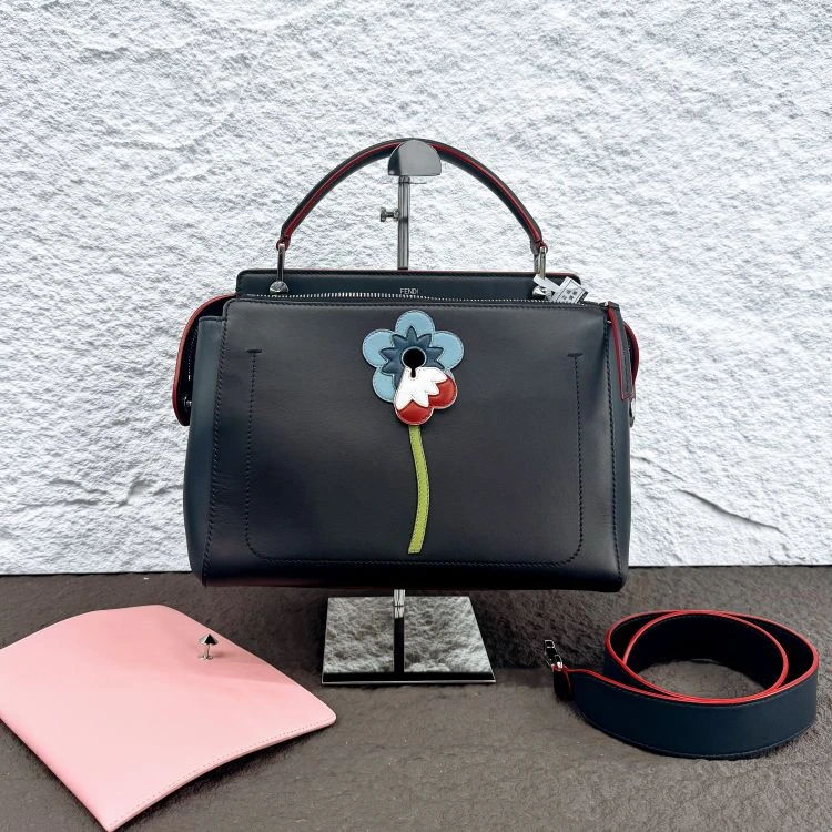 包包/芬迪/95新/C18976577997/[251113SYWC]