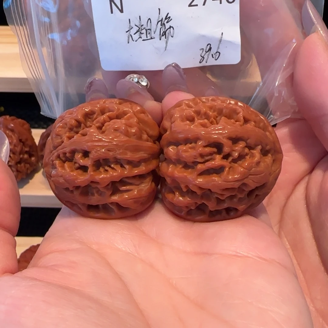 R***r吊坠文玩核桃平谷大粗筋39精品