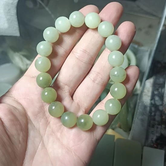 和田玉未镶嵌珠宝半成品