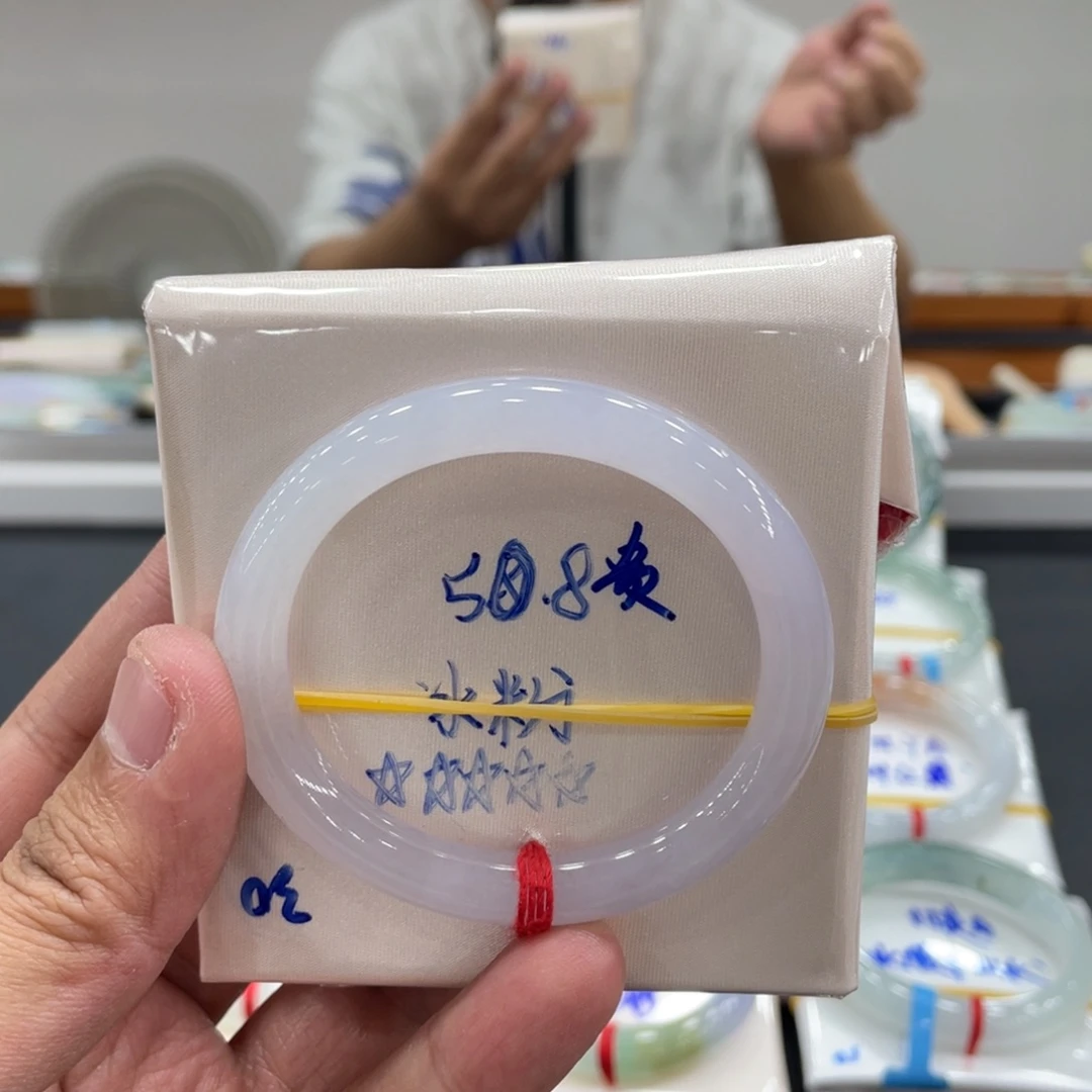 翡翠未镶嵌手镯缅甸翡翠