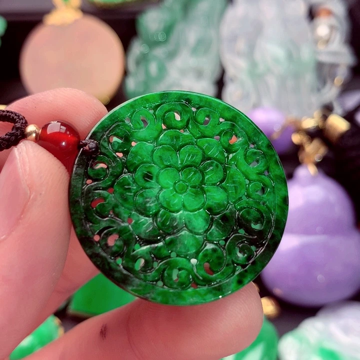 吊坠(不含链)未镶嵌翡翠