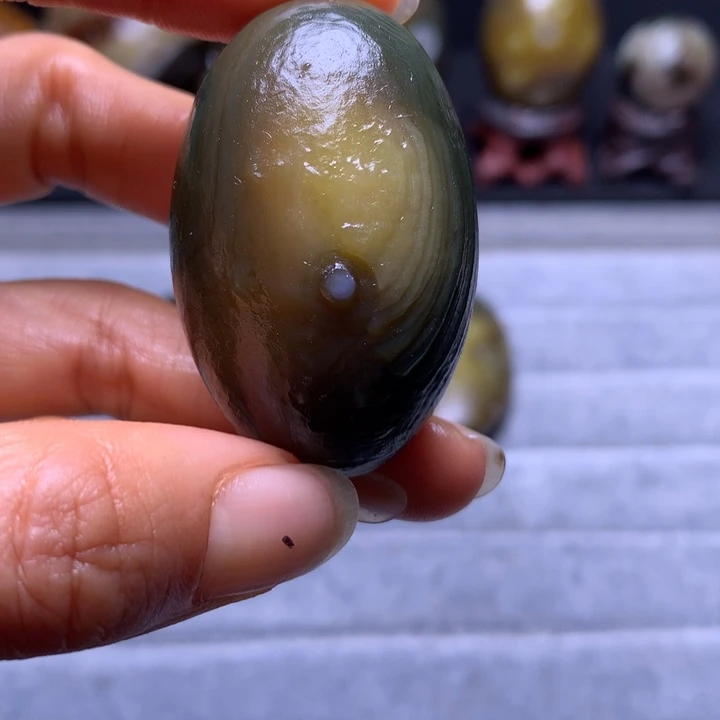 胜***哥玛瑙/玉髓未镶嵌裸石