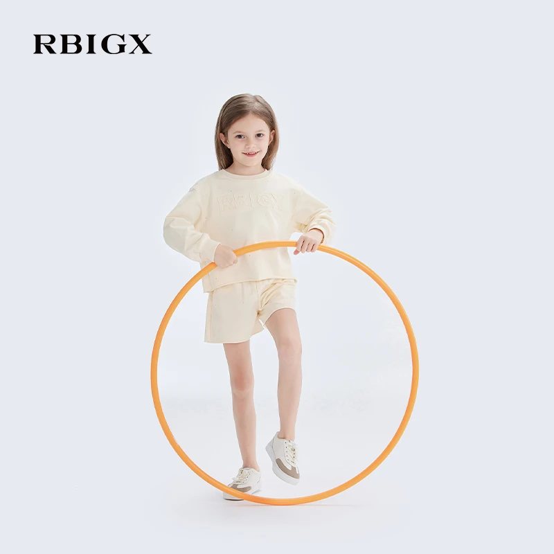 RBIGX瑞比克童装新款圆领烫钻洋气字母贴布绣套头卫衣