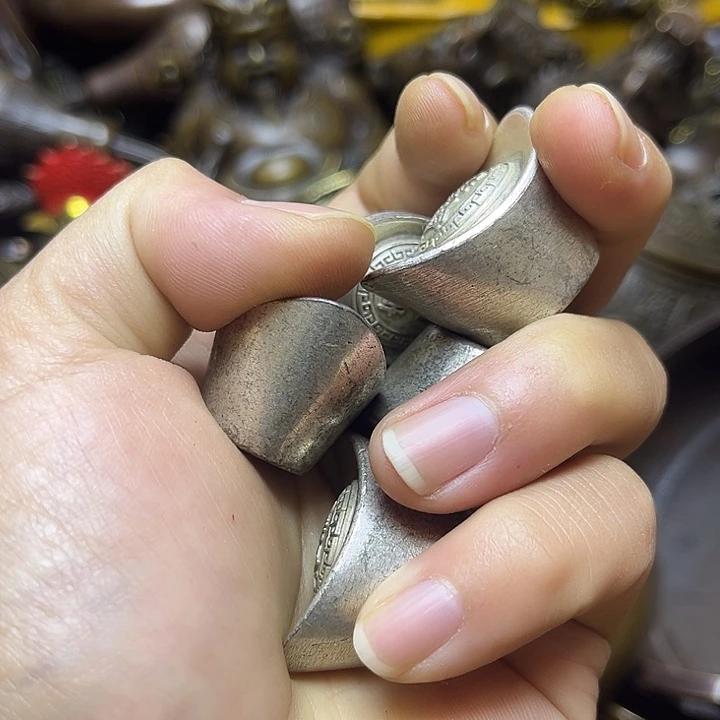 诚信经营精美铜器