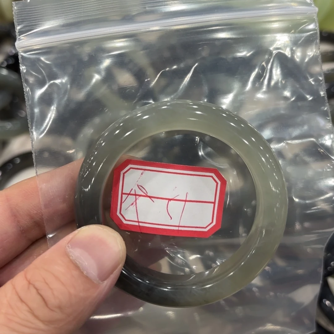 蛇纹石玉手镯未镶嵌教*.