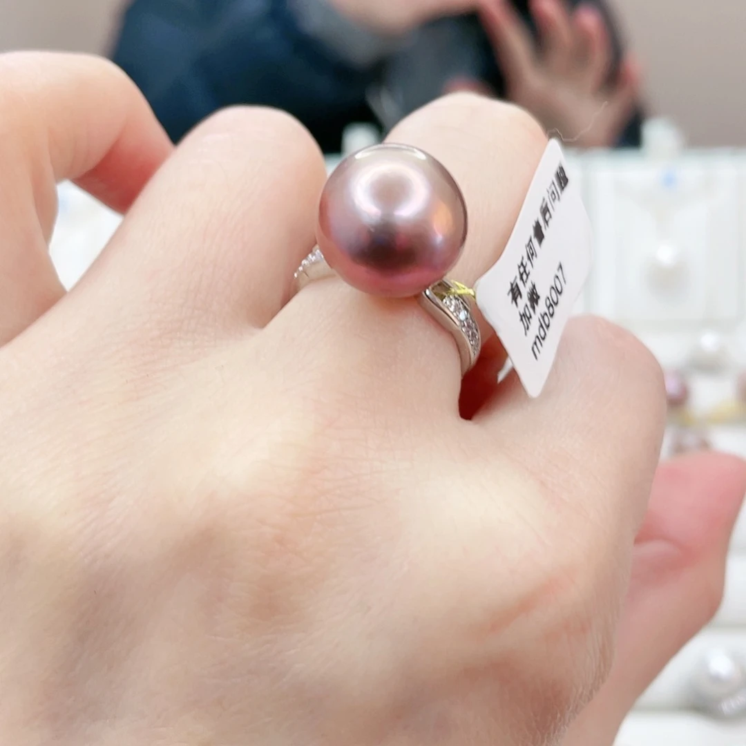 淡水珍珠吊坠(赠链)未镶嵌