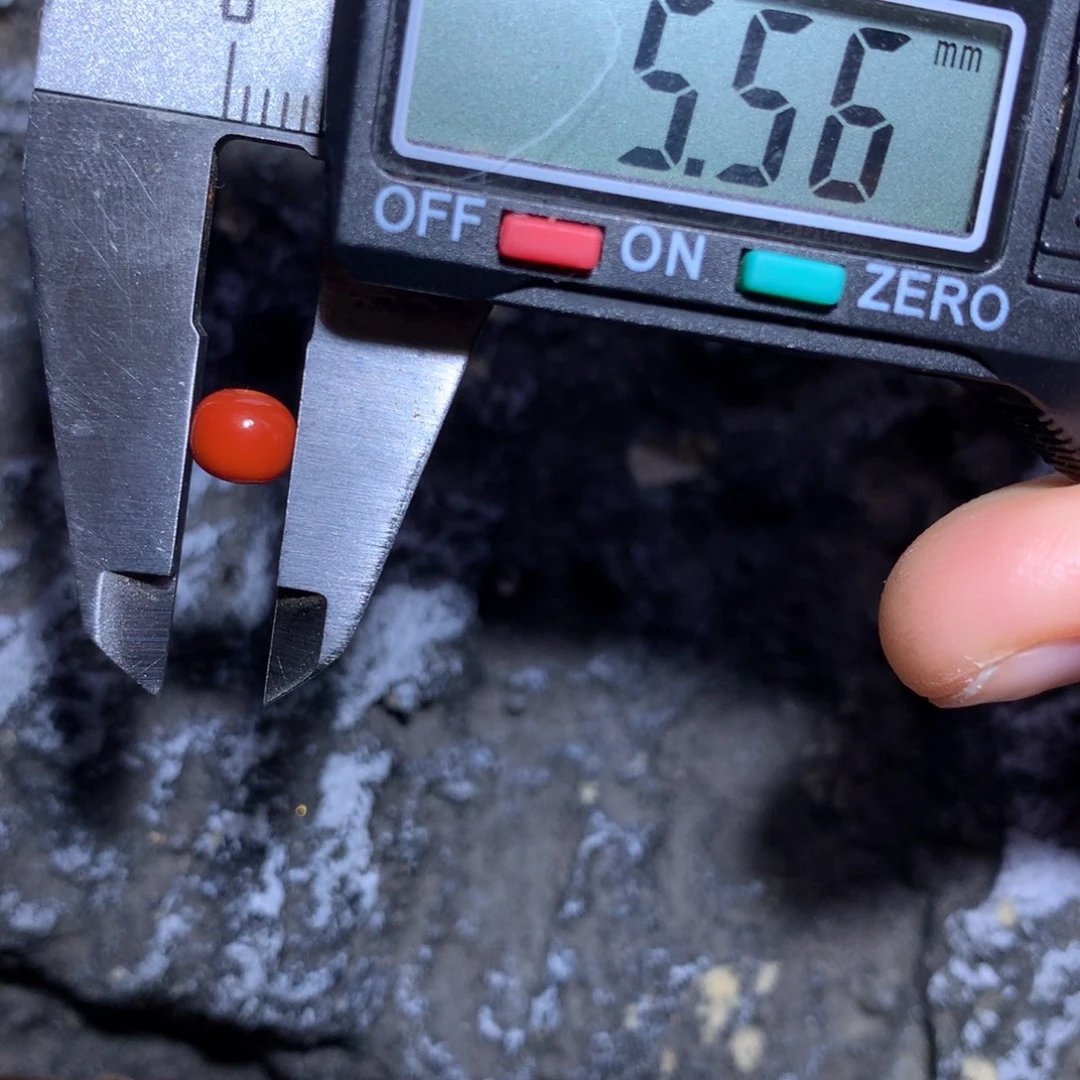 南红玛瑙未镶嵌满肉老型5.5×4.7微纹