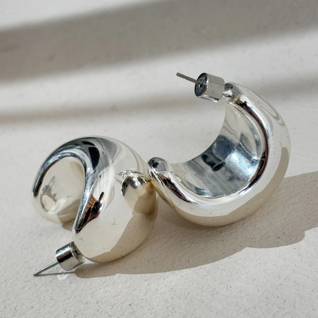 铜合金耳饰 简约时尚欧美耳圈气质轻奢水滴型金属感耳饰