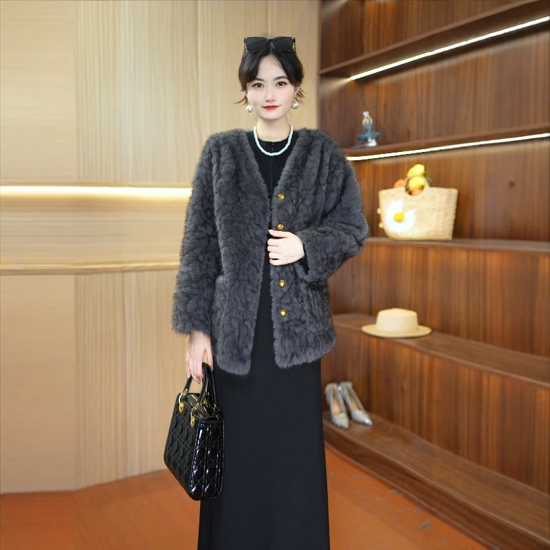 新款女装宽袖轻奢短外套系扣短款百搭保暖常规冬季
