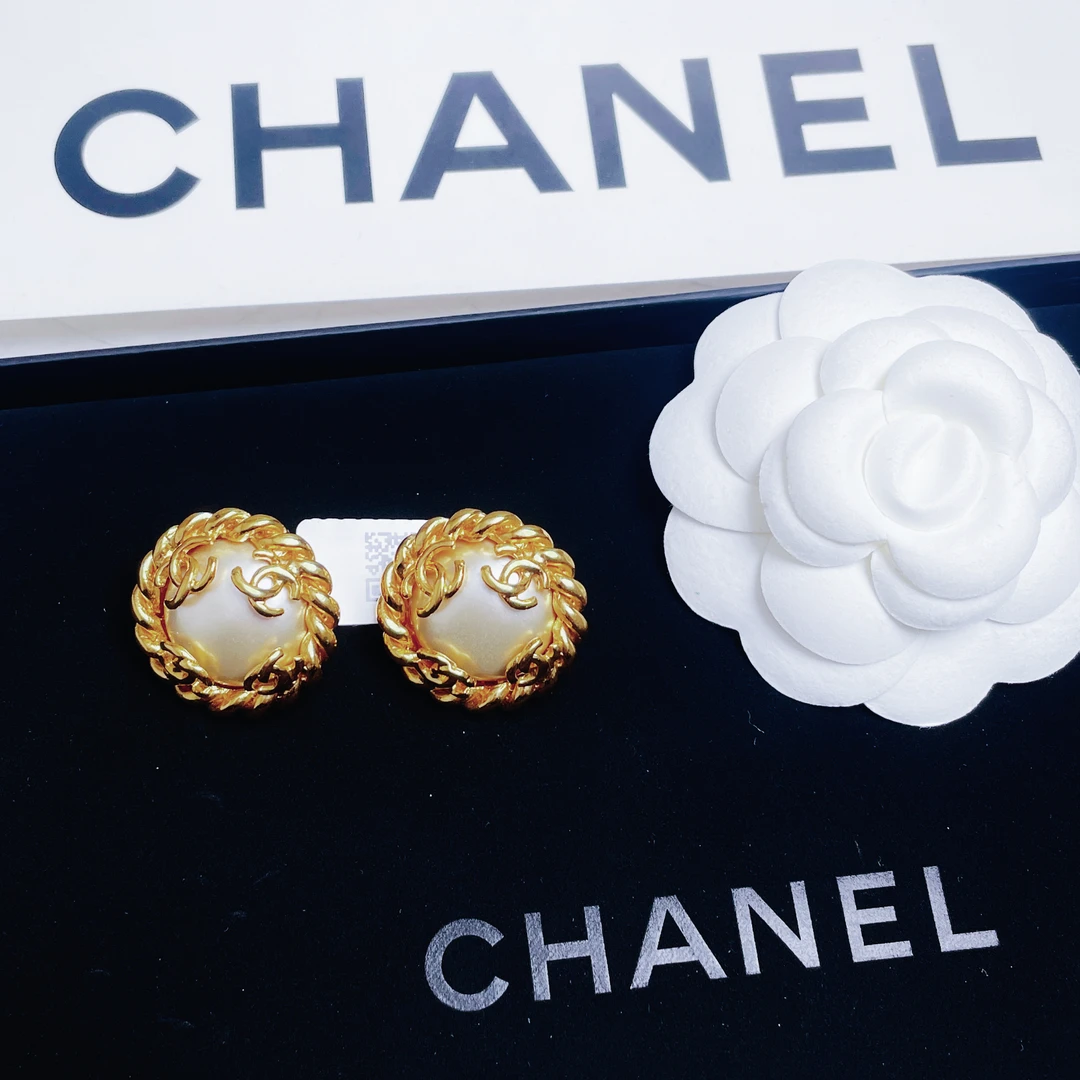 95新 Chanel/香奈儿 柚礼中古/香奈儿珍珠四C耳夹LZ412342
