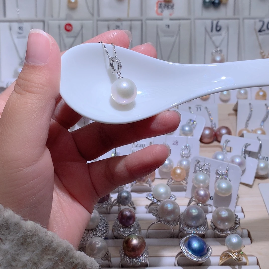 淡水珍珠未镶嵌吊坠(赠链)CC13mm