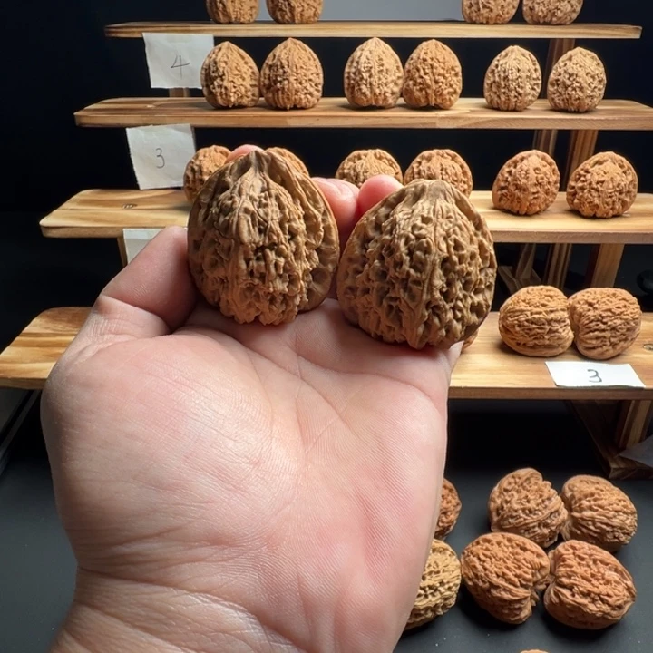 桃核吊坠南疆石三角高炮凹底拉丝尺寸43打底不退换