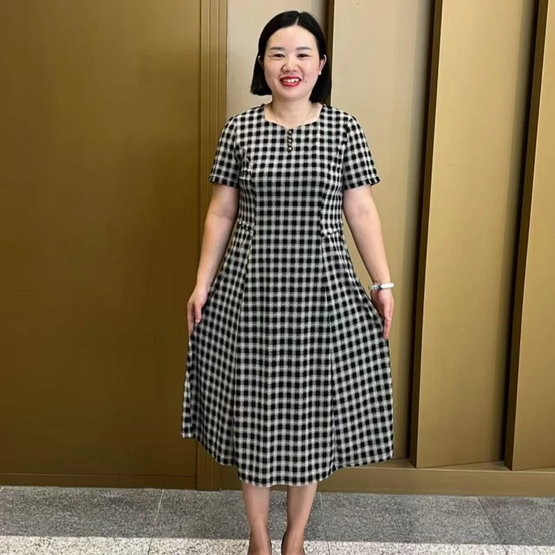 夏季新款减龄格子连衣裙遮肉显瘦气质中长款短袖裙子