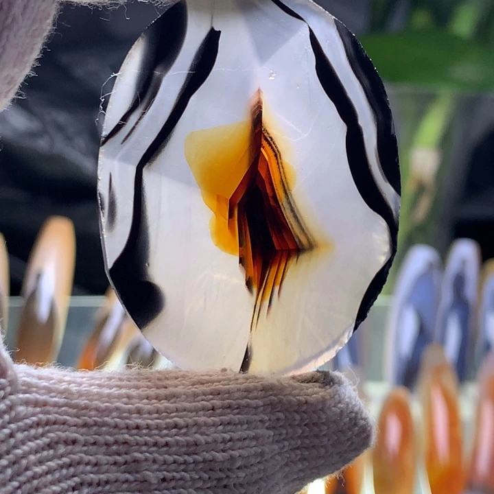 未镶嵌玛瑙/玉髓珠宝半成品69