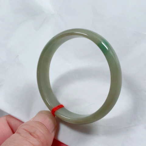 翡翠手镯未镶嵌缅甸翡翠手镯