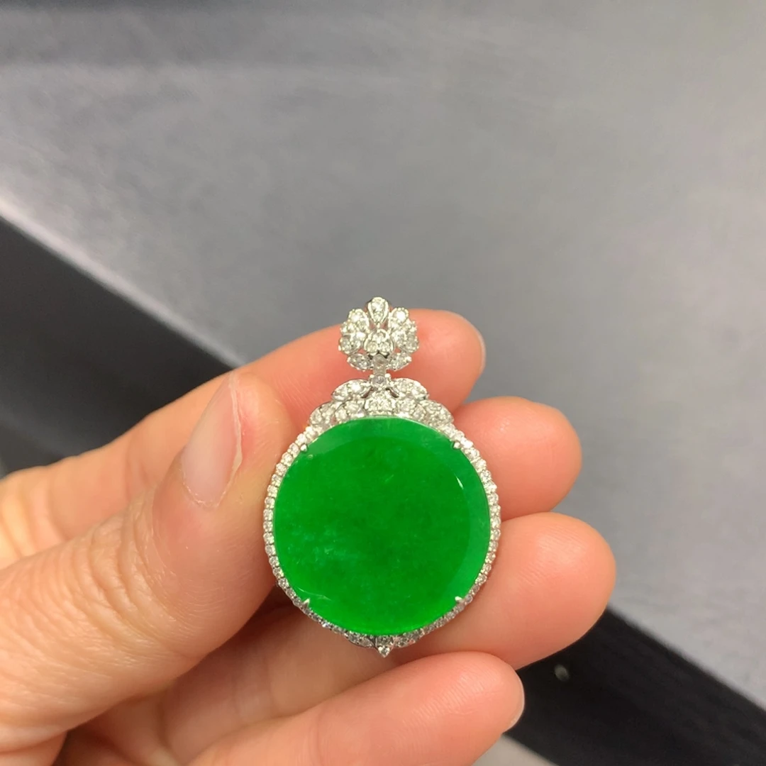 翡翠18K金镶嵌吊坠(不含链)