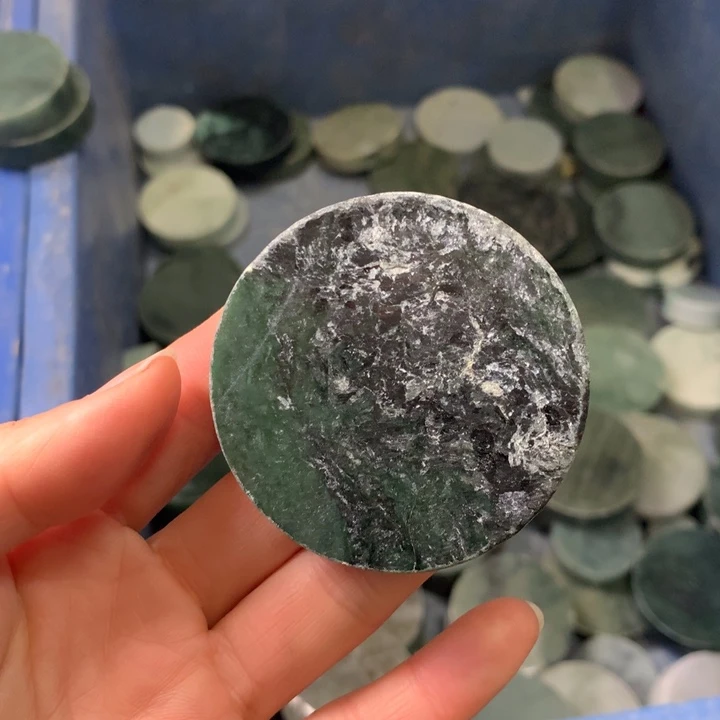 翡翠裸石翡翠边角料